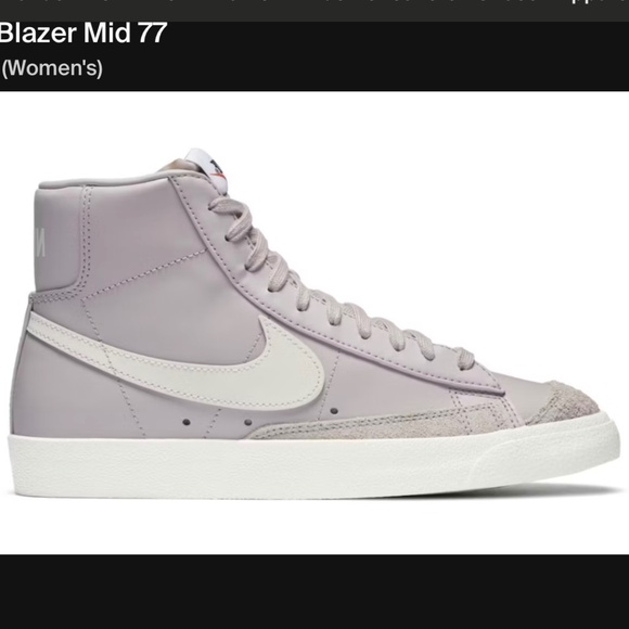 Nike Women's Blazer Mid '77 Vintage High Top Tennis Shoe - Picture 1 of 12